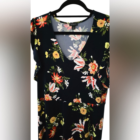 Ann Taylor Factory Black Floral Dress - Picture 3 of 5